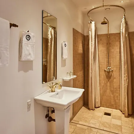 Holckenhavn Slot Hotel