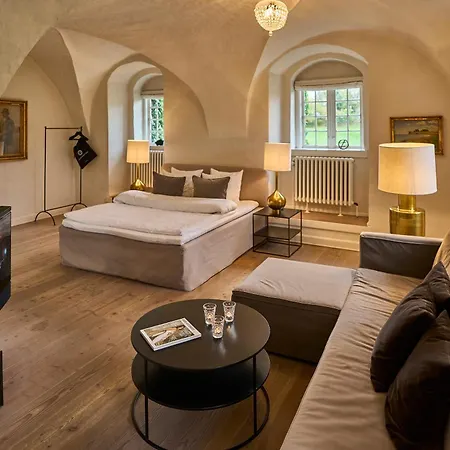 Holckenhavn Slot Hotel
