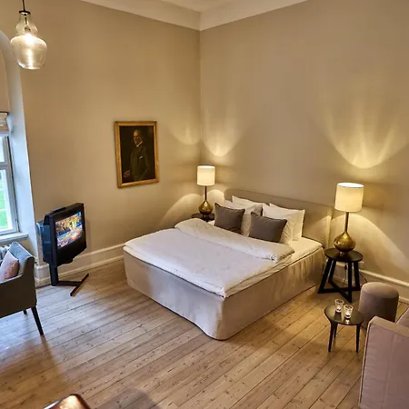 Hotel Holckenhavn Slot 4*