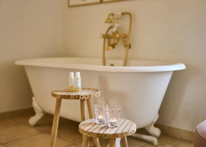 Отель Holckenhavn Slot 4*