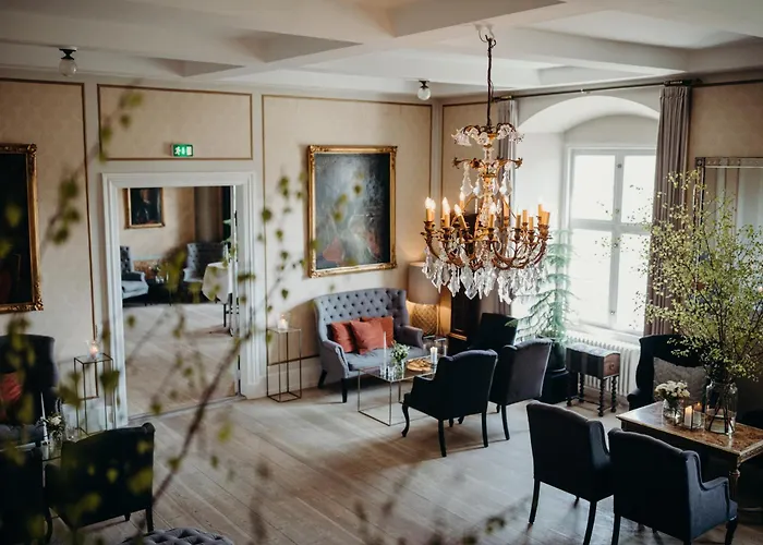 Отель Holckenhavn Slot 4*